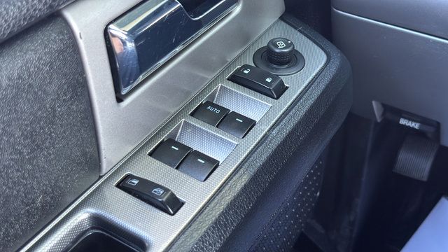 Used 2017 Ford Expedition XLT AWD/4WD image 12