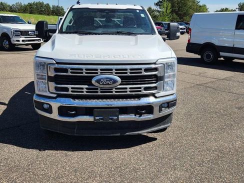 Used 2024 Ford F350 XLT AWD/4WD image 2
