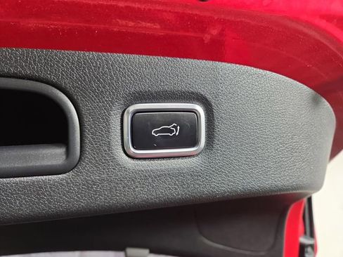 Used 2018 Kia Stinger GT2 AWD/4WD image 30