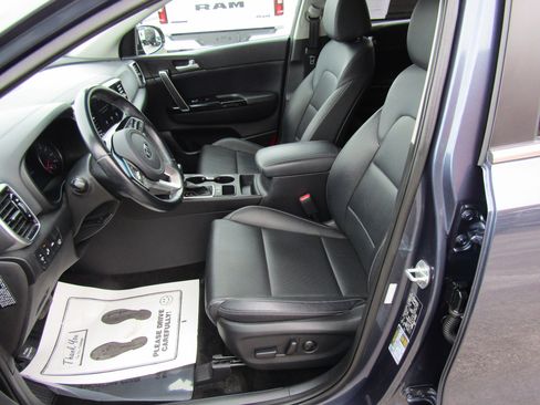 Used 2020 Kia Sportage EX image 13