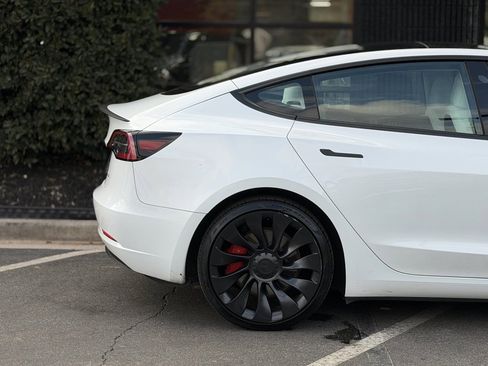 Used 2023 Tesla Model 3 Performance image 22