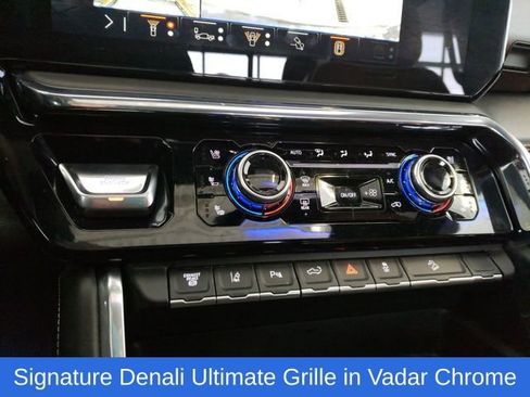 Used 2025 GMC Sierra 2500 Denali Ultimate image 26