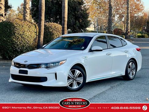 Used 2017 Kia Optima EX image 22