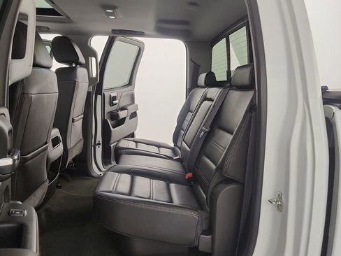 Used 2017 GMC Sierra 2500 Denali w/ Suspension Package, Off-Road image 33