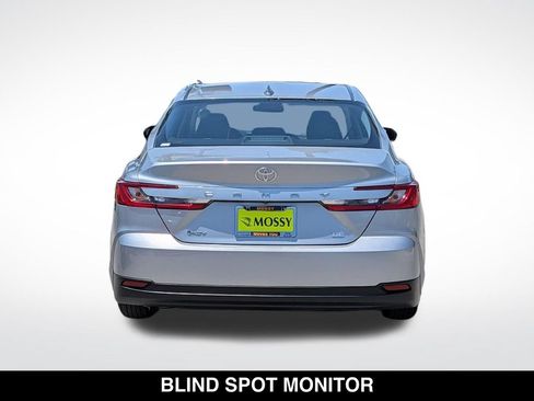 Used 2025 Toyota Camry LE FWD image 9