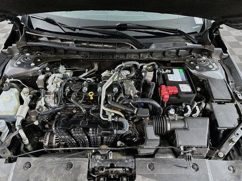 Used 2024 Nissan Altima 2.5 SV image 30