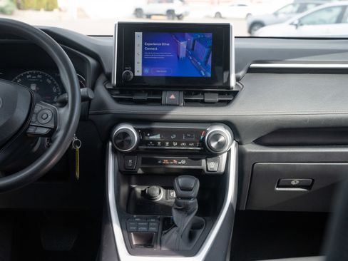 Used 2024 Toyota RAV4 LE image 27