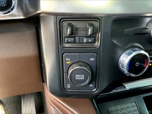 Used 2024 Ford F250 King Ranch image 31