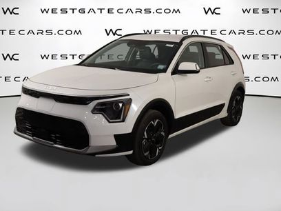 Certified 2024 Kia Niro Wind