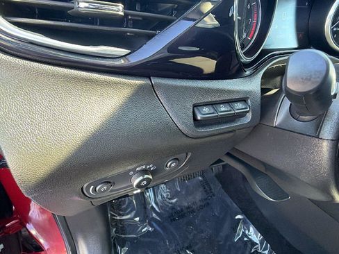 Used 2021 Buick Encore GX Select w/ Advanced Technology Package image 21