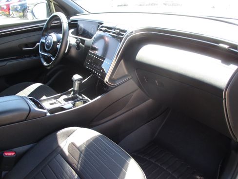 Used 2023 Hyundai Santa Cruz SEL Premium AWD/4WD image 36