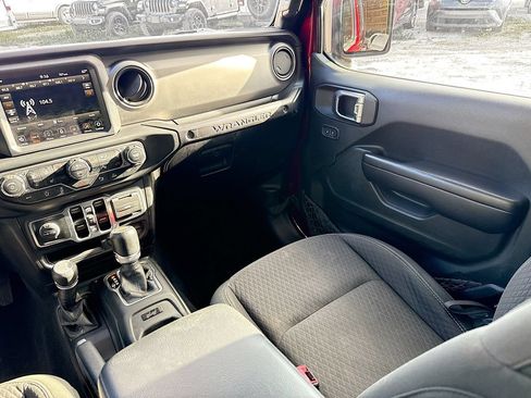 Used 2021 Jeep Wrangler Unlimited Sport AWD/4WD image 26