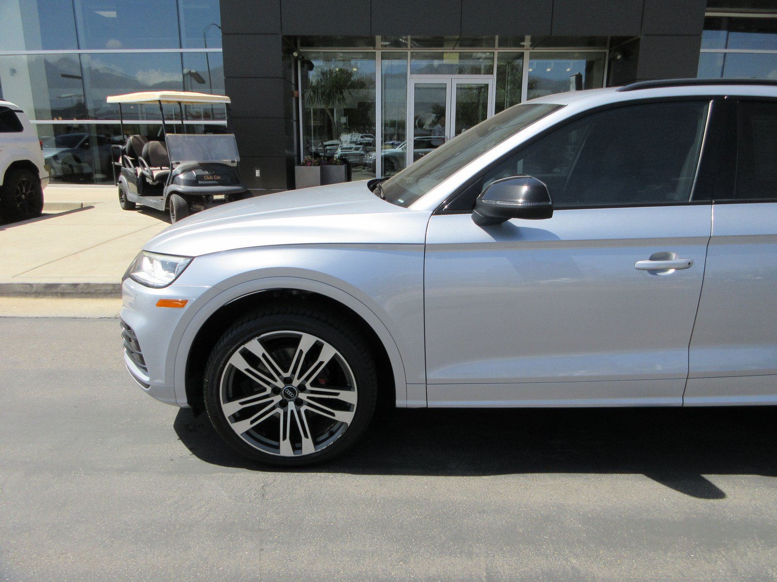 Used 2019 Audi SQ5 Premium Plus AWD/4WD image 2