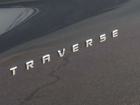 Used 2020 Chevrolet Traverse LT FWD image 31