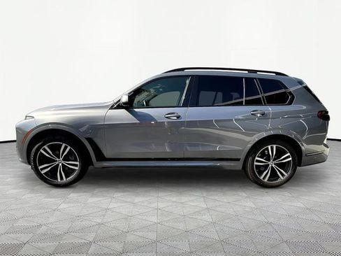 Used 2024 BMW X7 xDrive40i w/ M Sport Package AWD/4WD image 4