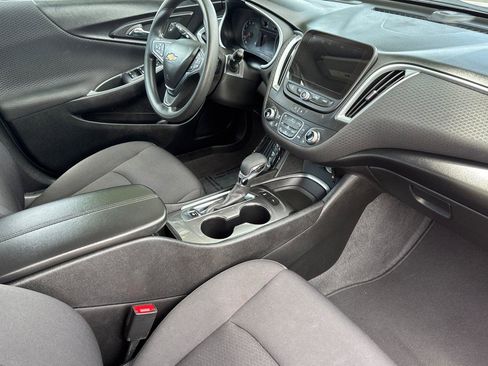 Used 2024 Chevrolet Malibu LT FWD image 17