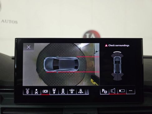 Used 2023 Audi Q5 2.0T Prestige w/ Prestige Package image 27