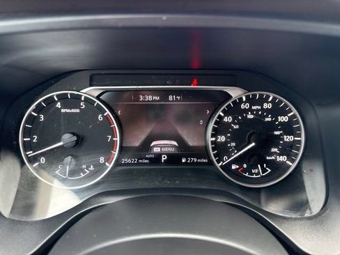 Used 2023 Nissan Rogue SV AWD/4WD image 16