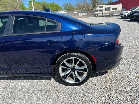 Used 2015 Dodge Charger R/T w/ Plus Group RWD image 5
