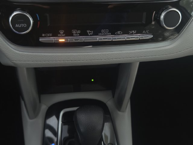 Used 2024 Toyota Corolla Cross LE FWD image 17