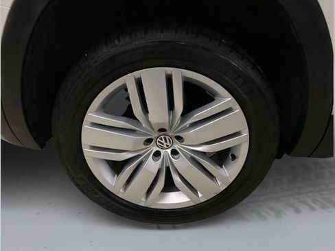 Used 2019 Volkswagen Atlas SEL AWD/4WD image 18