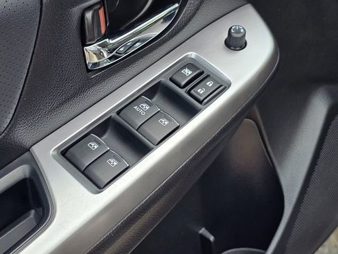 Used 2017 Subaru Crosstrek 2.0i Limited image 31