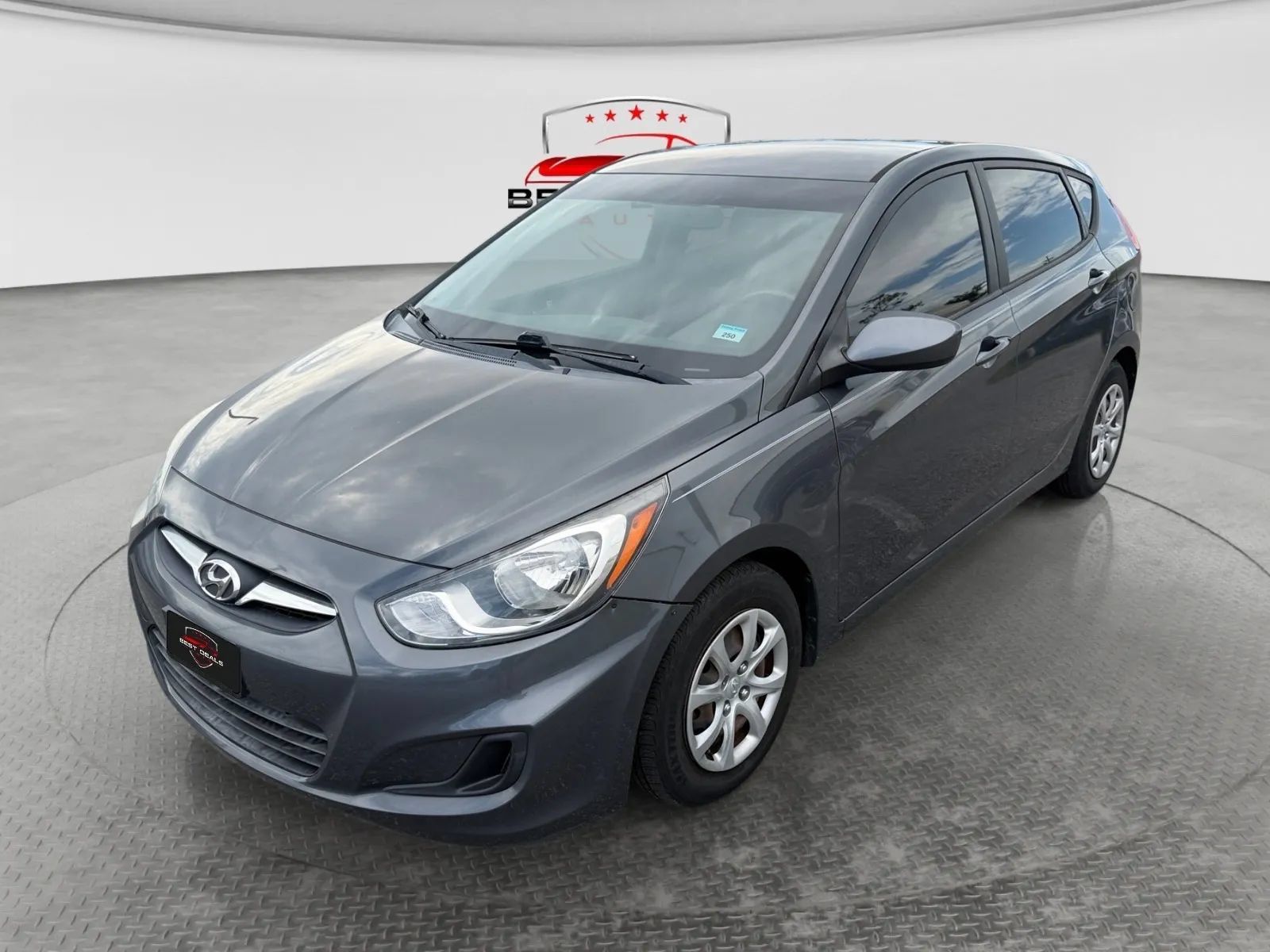 Used 2012 Hyundai Accent GS FWD image 1