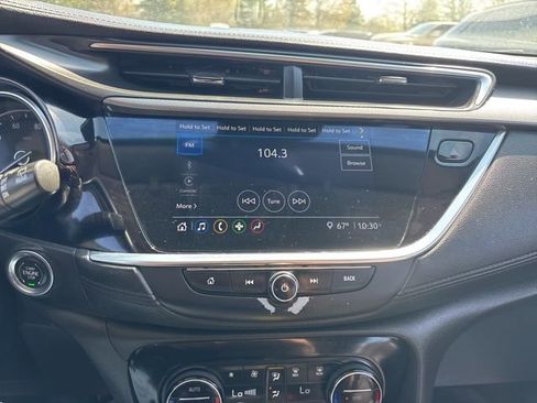 Used 2021 Buick Encore GX Select w/ Sport Touring Package FWD image 22