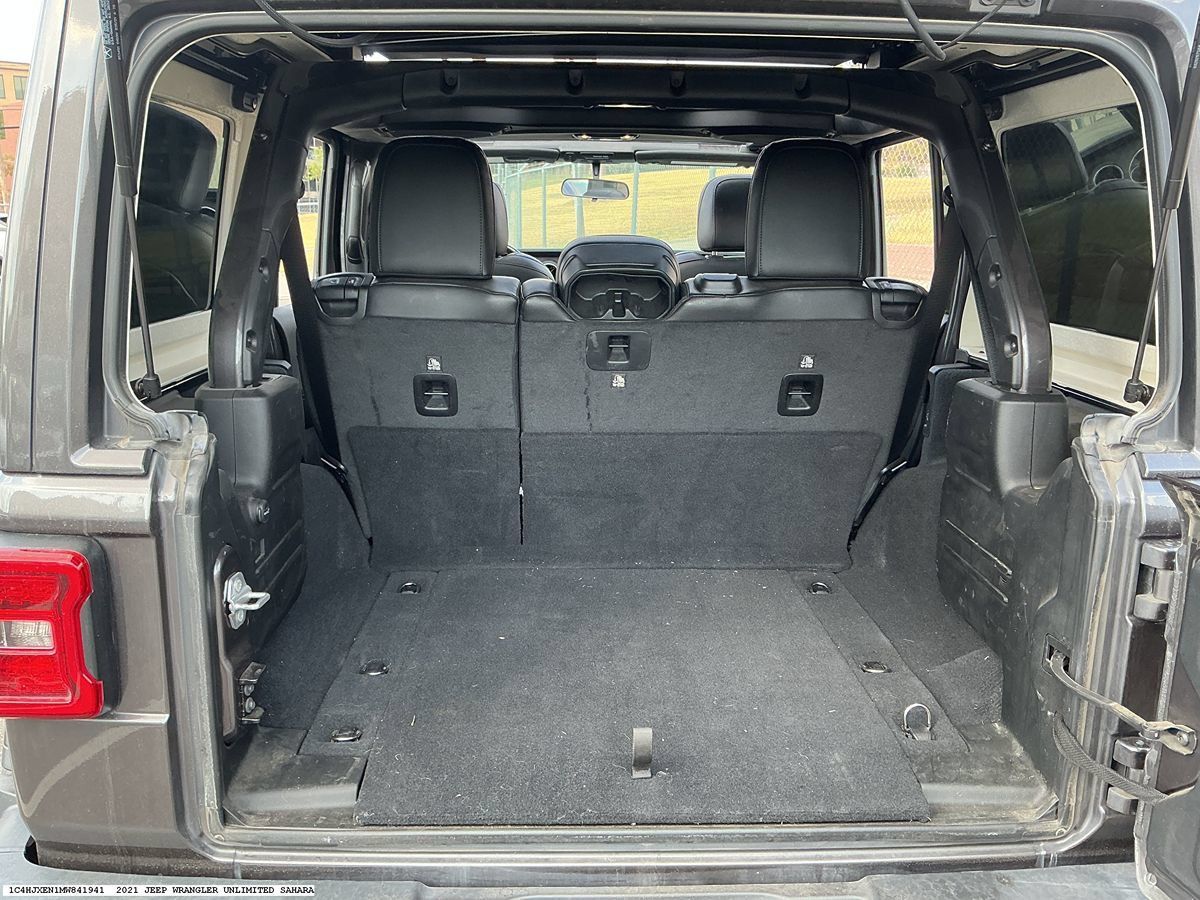 Used 2021 Jeep Wrangler Unlimited Sahara w/ Safety Group AWD/4WD image 10
