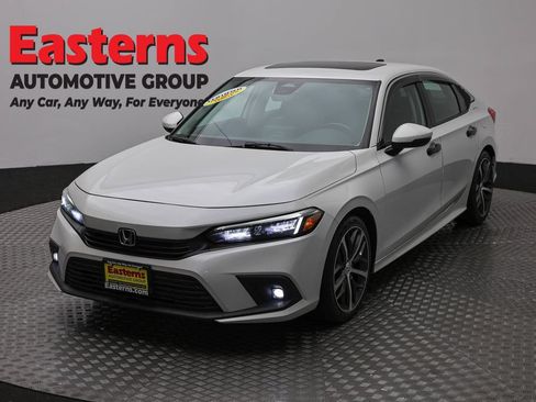 Used 2022 Honda Civic Touring image 1