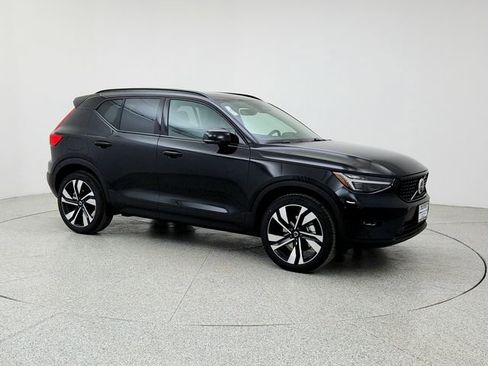 New 2026 Volvo XC40 B5 Ultra w/ Climate Package image 3