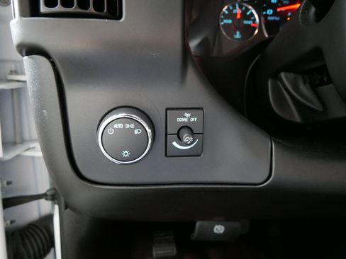 Used 2025 Chevrolet Express 2500 w/ Driver Convenience Package RWD image 26