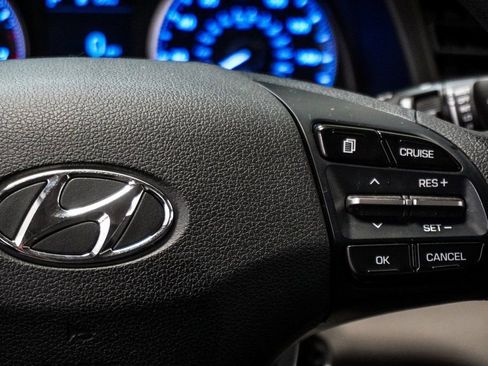 Used 2019 Hyundai Elantra SEL FWD image 14