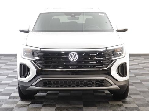 New 2026 Volkswagen Atlas Cross Sport SE image 21