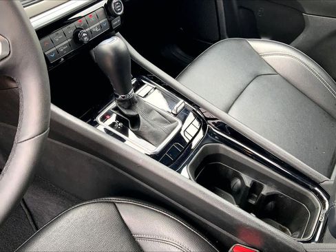 Used 2025 Jeep Compass Limited image 14