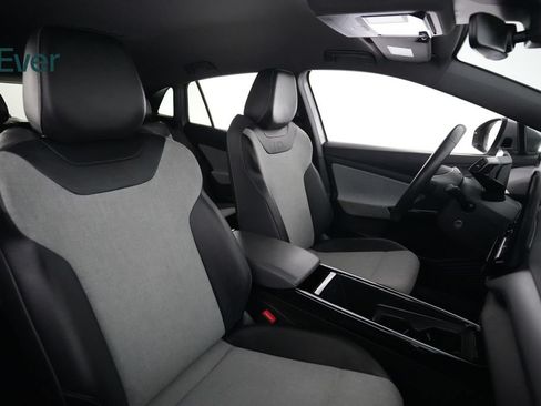 Used 2023 Volkswagen ID.4 Pro RWD image 23