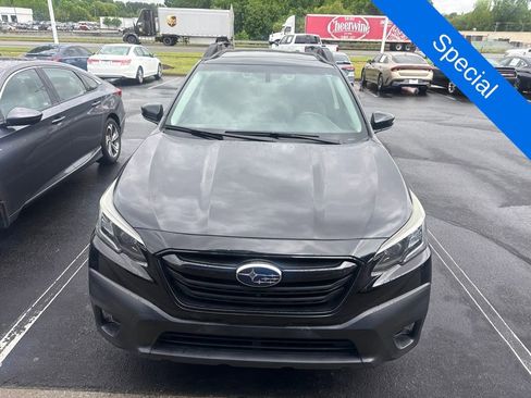 Used 2021 Subaru Outback Onyx Edition XT w/ Popular Package #2 AWD/4WD image 2