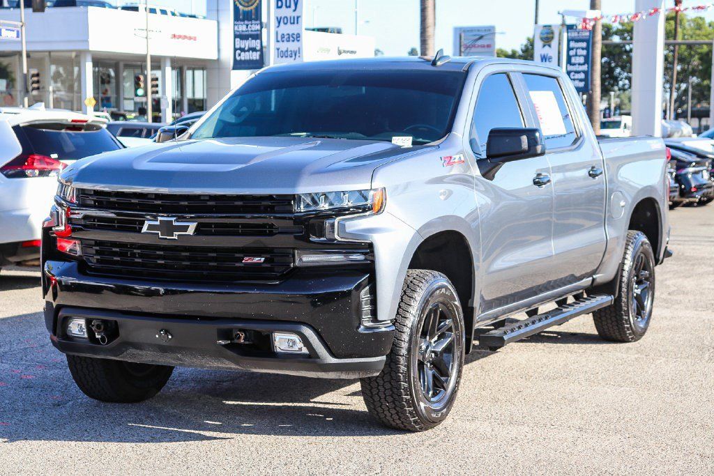 Used 2021 Chevrolet Silverado 1500 LT Trail Boss w/ Bed Protection Package AWD/4WD image 3