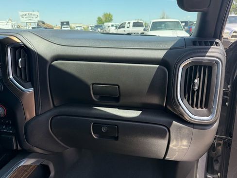 Used 2021 Chevrolet Silverado 1500 High Country w/ Technology Package AWD/4WD image 18