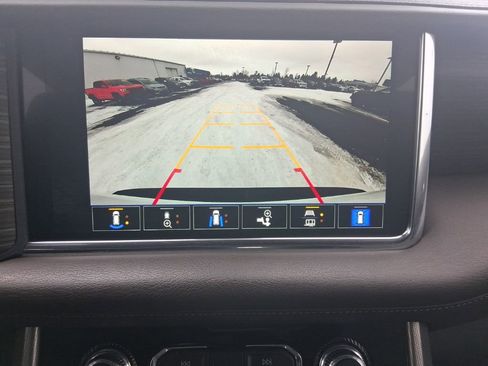 Used 2022 GMC Yukon Denali w/ Advanced Technology Package image 34