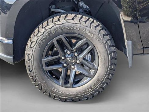 Used 2021 Chevrolet Silverado 1500 LT Trail Boss w/ Safety Package AWD/4WD image 19