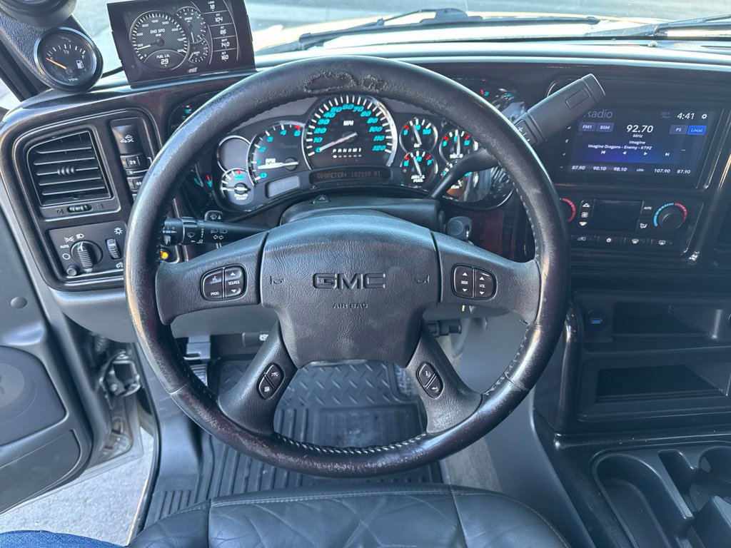 Used 2007 GMC Sierra 3500 SLT w/ Heavy-Duty Power Package AWD/4WD image 19