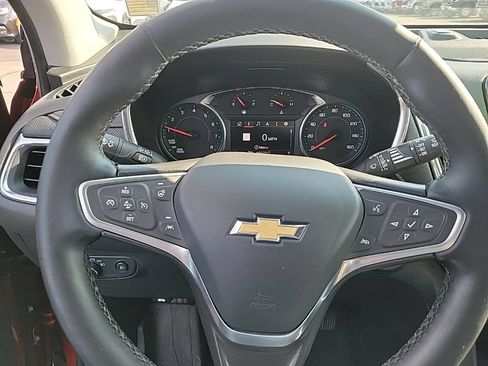 Used 2023 Chevrolet Equinox Premier AWD/4WD image 14