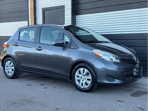 Used 2013 Toyota Yaris LE FWD image 11