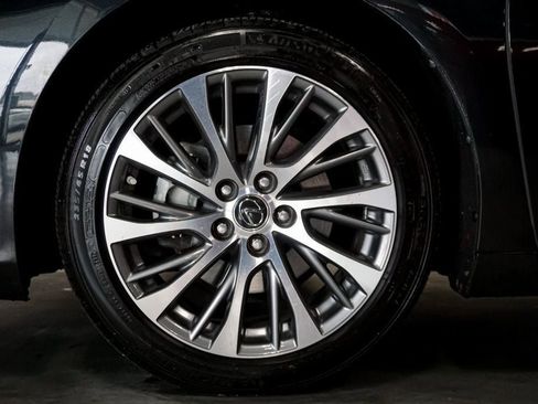 Used 2021 Lexus ES 250 w/ Premium Package image 62