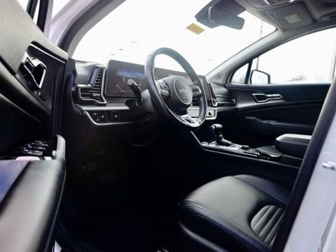 Used 2023 Kia Sportage SX image 14