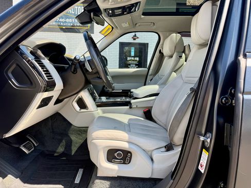 Used 2017 Land Rover Range Rover LWB SV Autobiography image 18