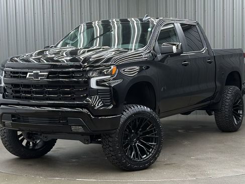 Used 2026 Chevrolet Silverado 1500 LT Trail Boss w/ LT Trail Boss Premium Package AWD/4WD image 1