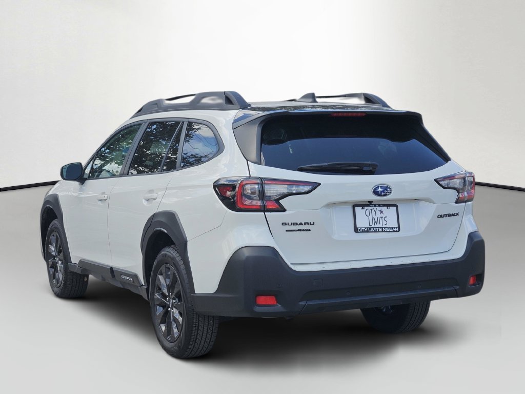 Used 2025 Subaru Outback Onyx Edition AWD/4WD image 7