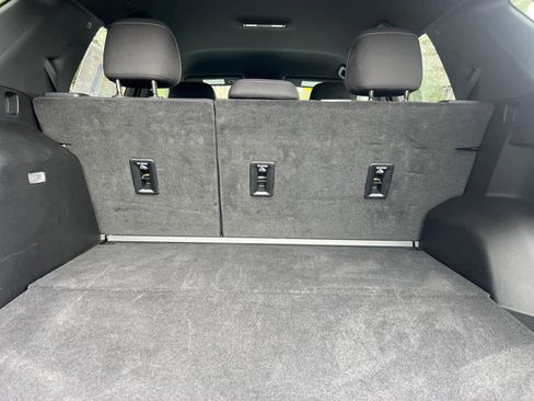 Certified 2025 Chevrolet Equinox LT w/ Safety and Technology Package AWD/4WD image 39